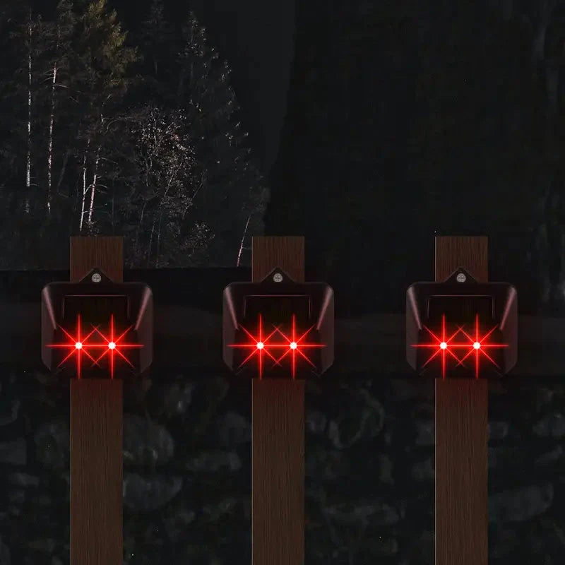 Red LED Light Waterproof Predator Repellent for Gardens